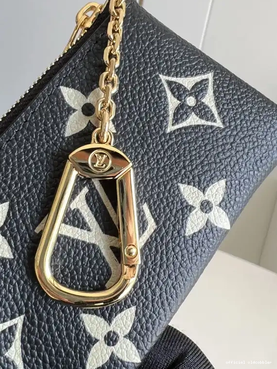 Official oldcobbler VUITTON LOUIS POUCH KEY 0524